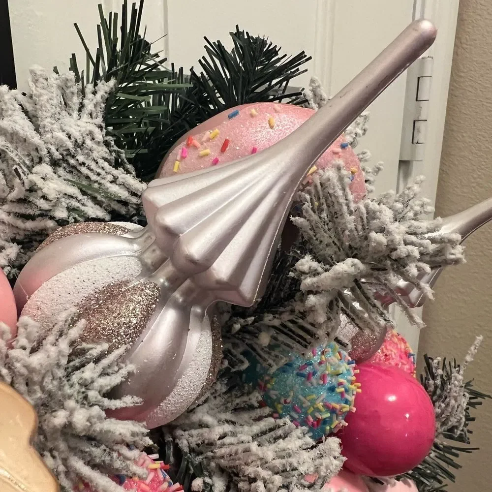 cupcakes & cashmere this listing